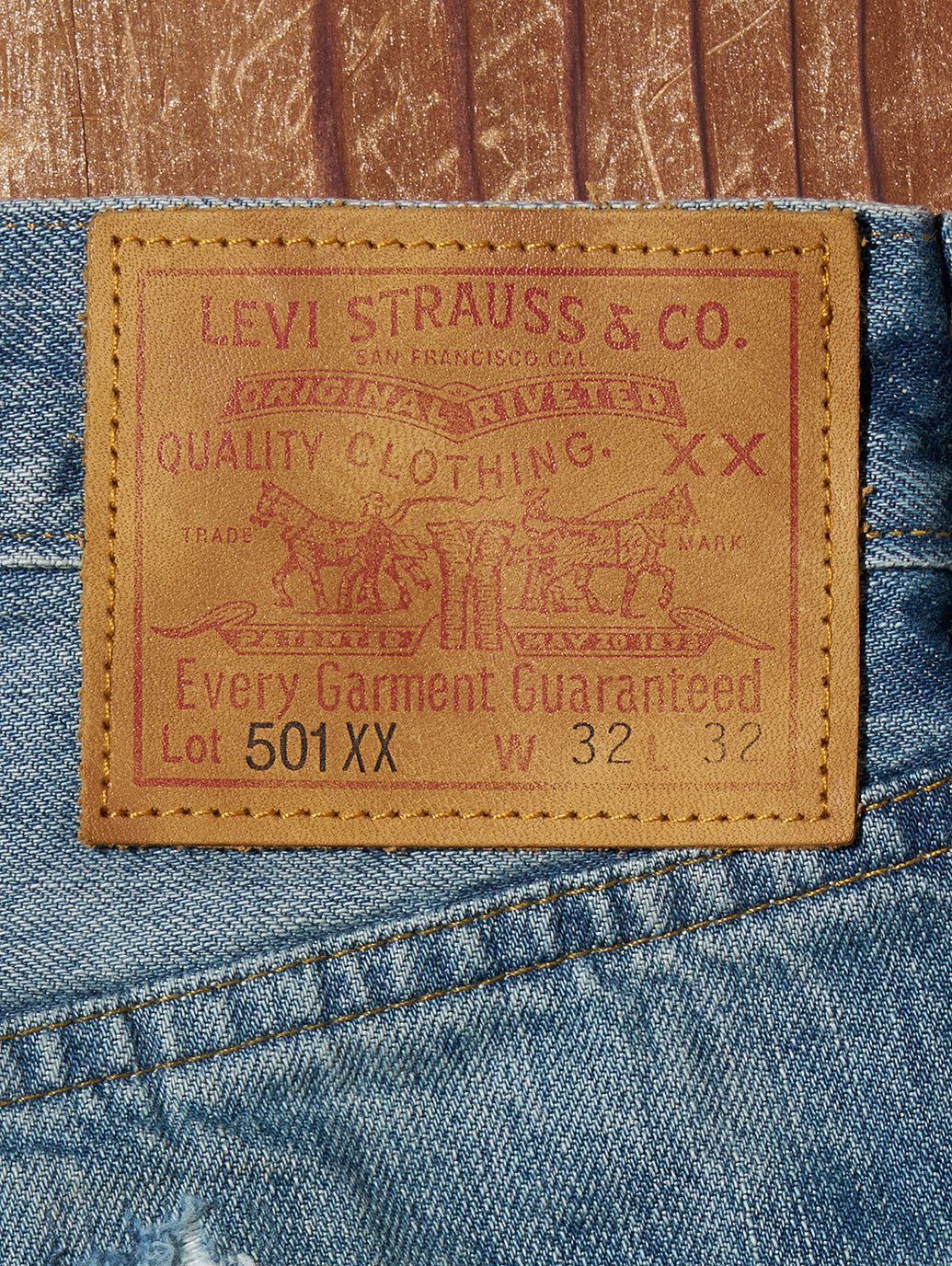 LEVI'S® VINTAGE CLOTHING 1947 501® ORIGINAL ジーンズ ミディアム