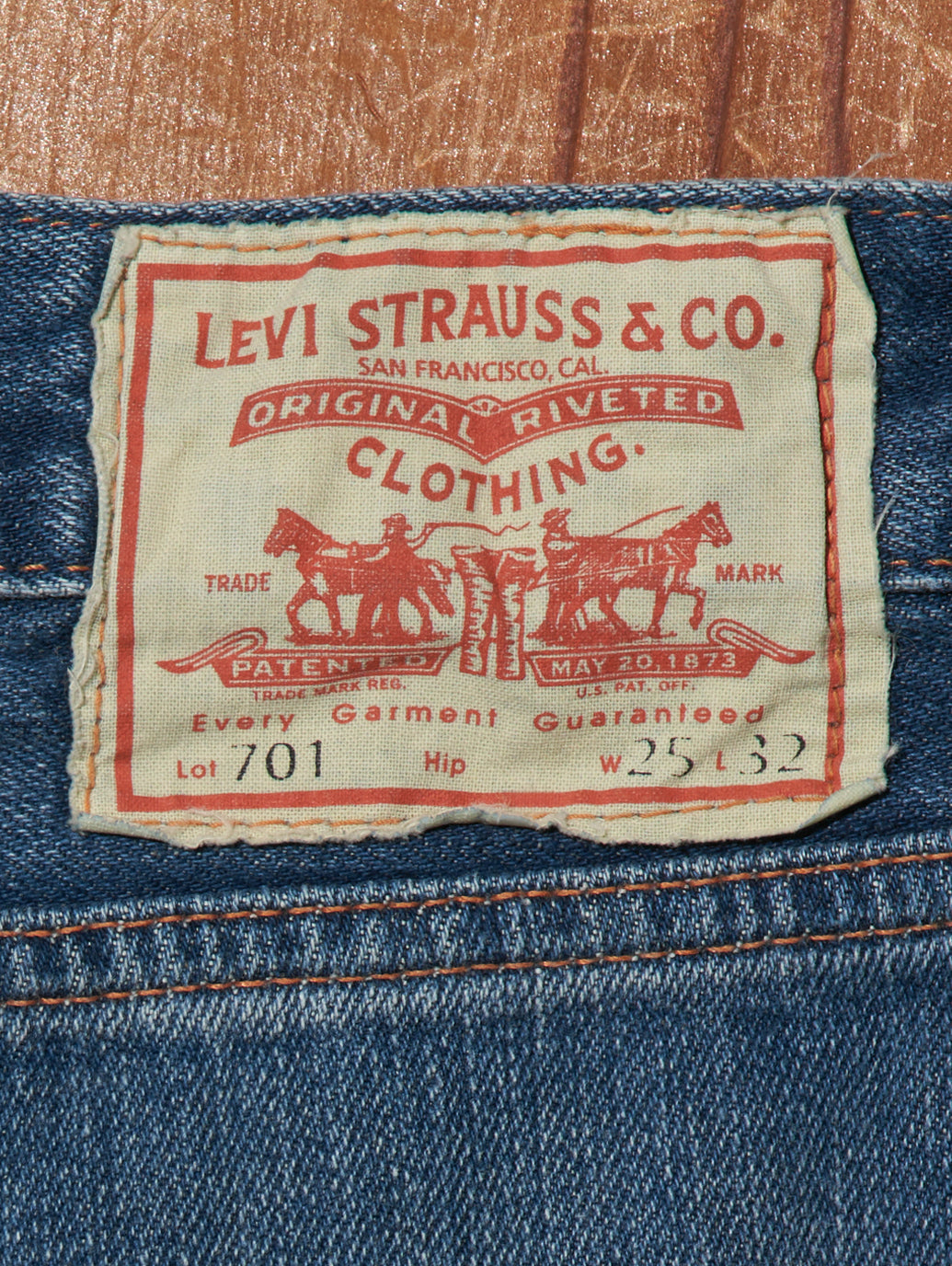LEVI'S® VINTAGE CLOTHING 1950'S 701 ジーンズ ミディアムインディゴ