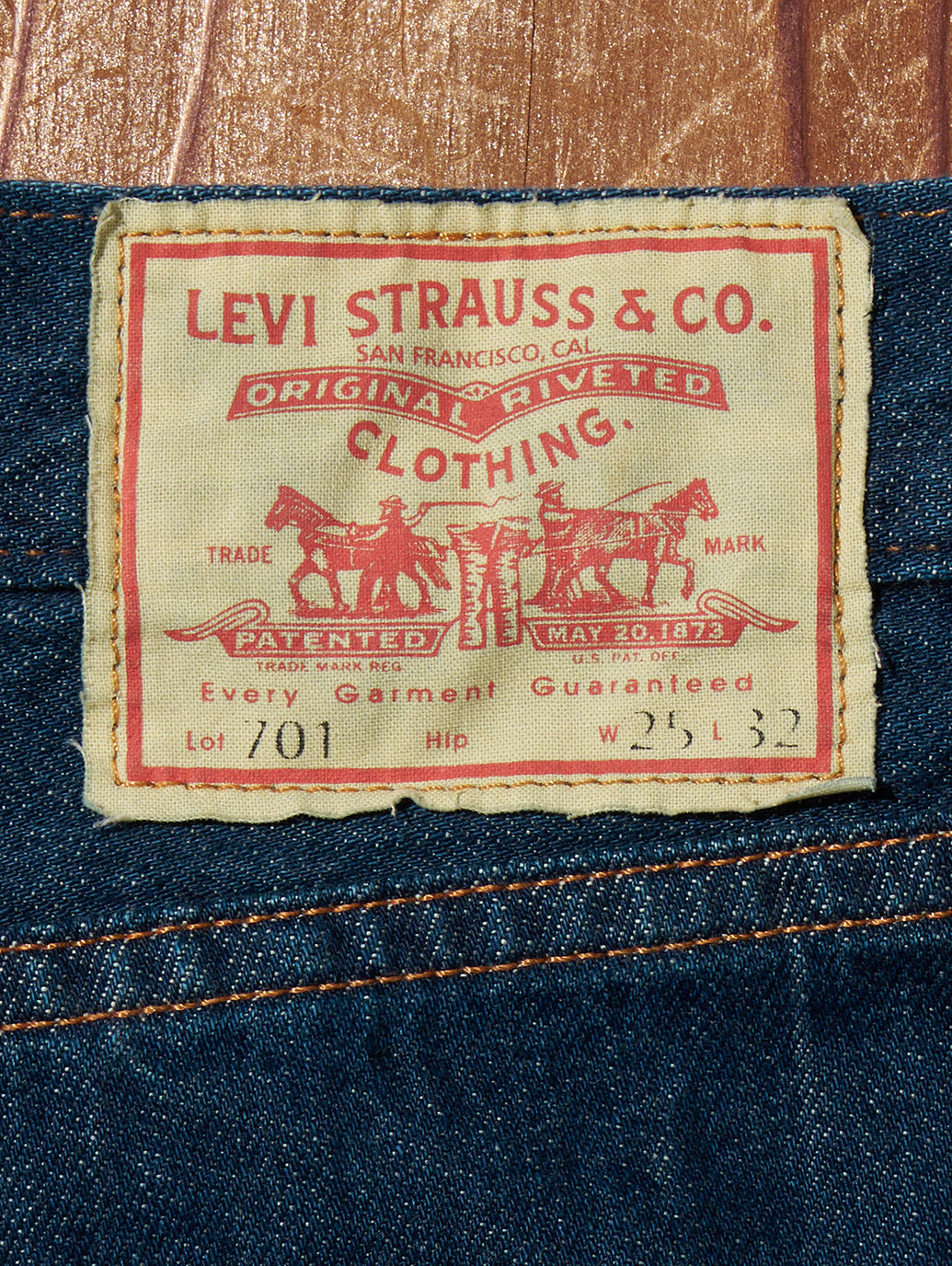 LEVI'S® VINTAGE CLOTHING 1950'S 701 ジーンズ ダークインディゴ