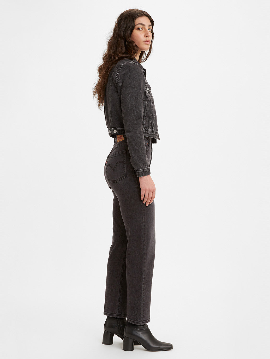 RIBCAGE ストレートジーンズ ブラック