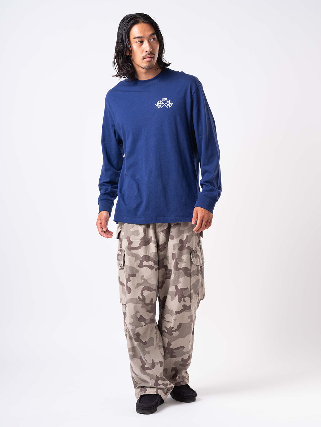 グラフィック ロングスリーブTシャツ