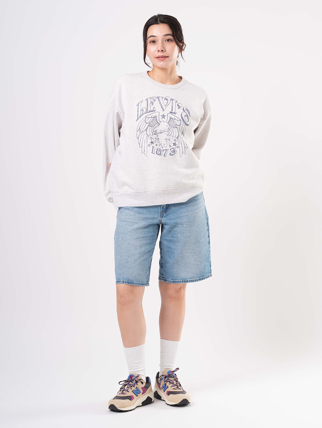 グラフィック ヘリテージ クルーネックスウェットシャツ