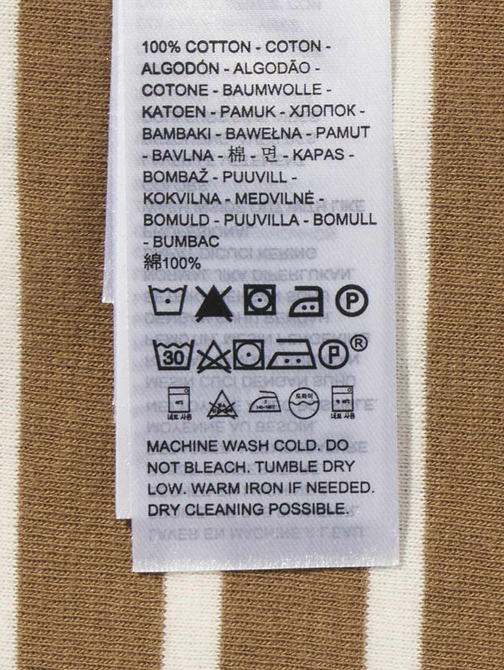 エッセンシャル スポーティ Tシャツ