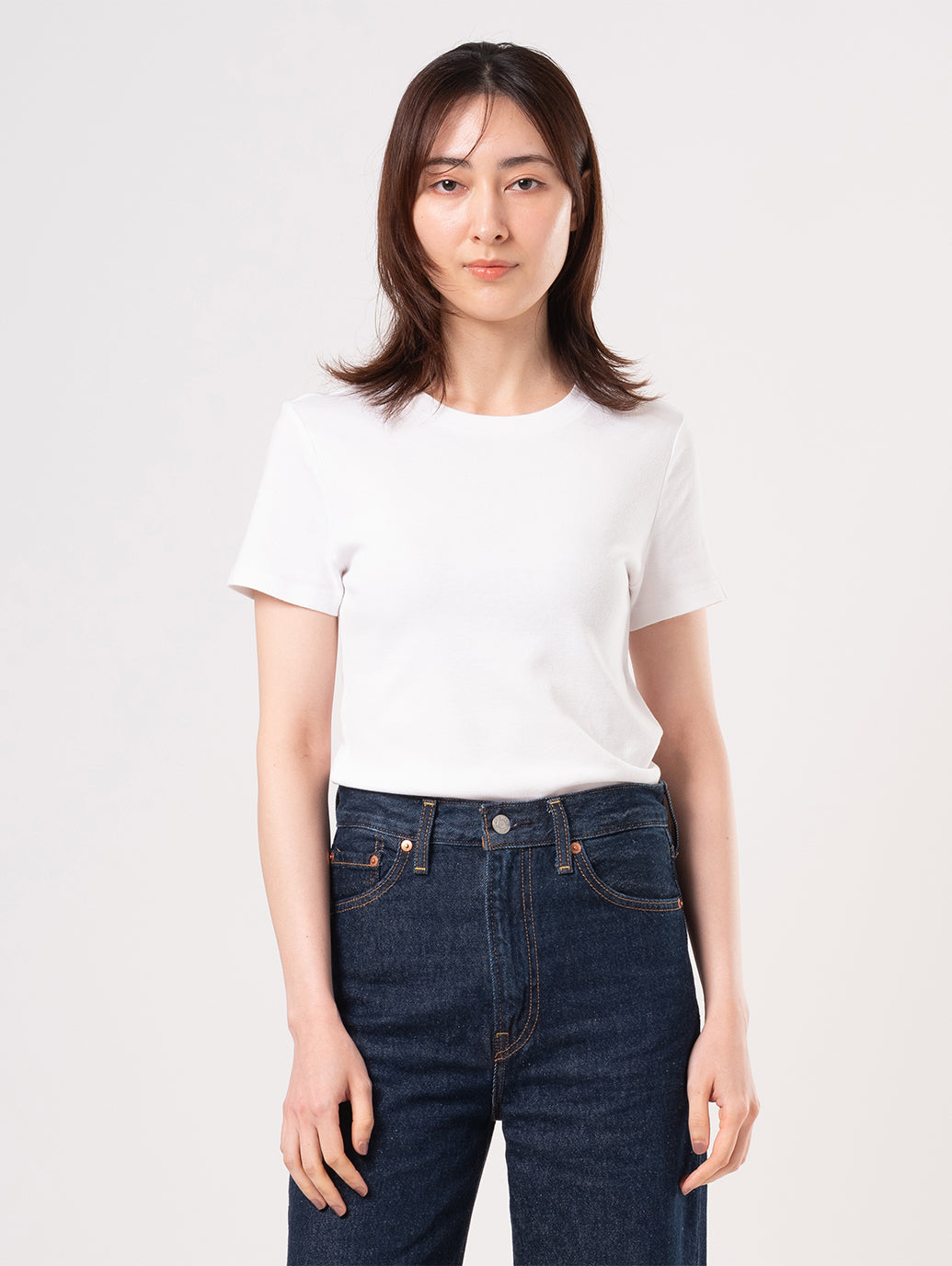 ESSENTIAL 半袖Tシャツ