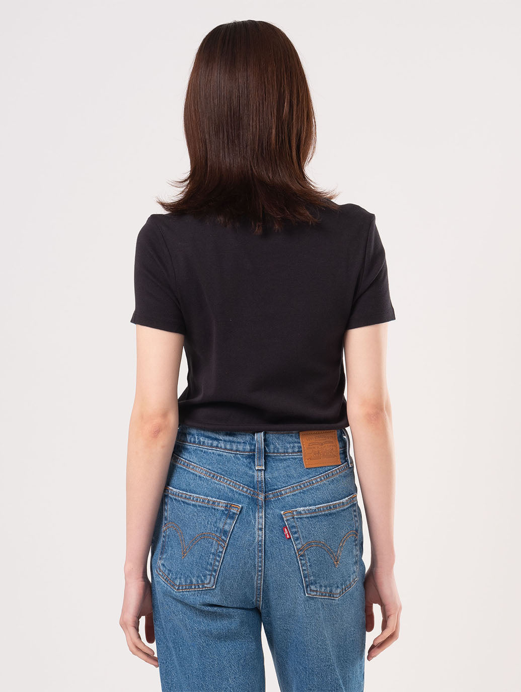 エッセンシャル Tシャツ