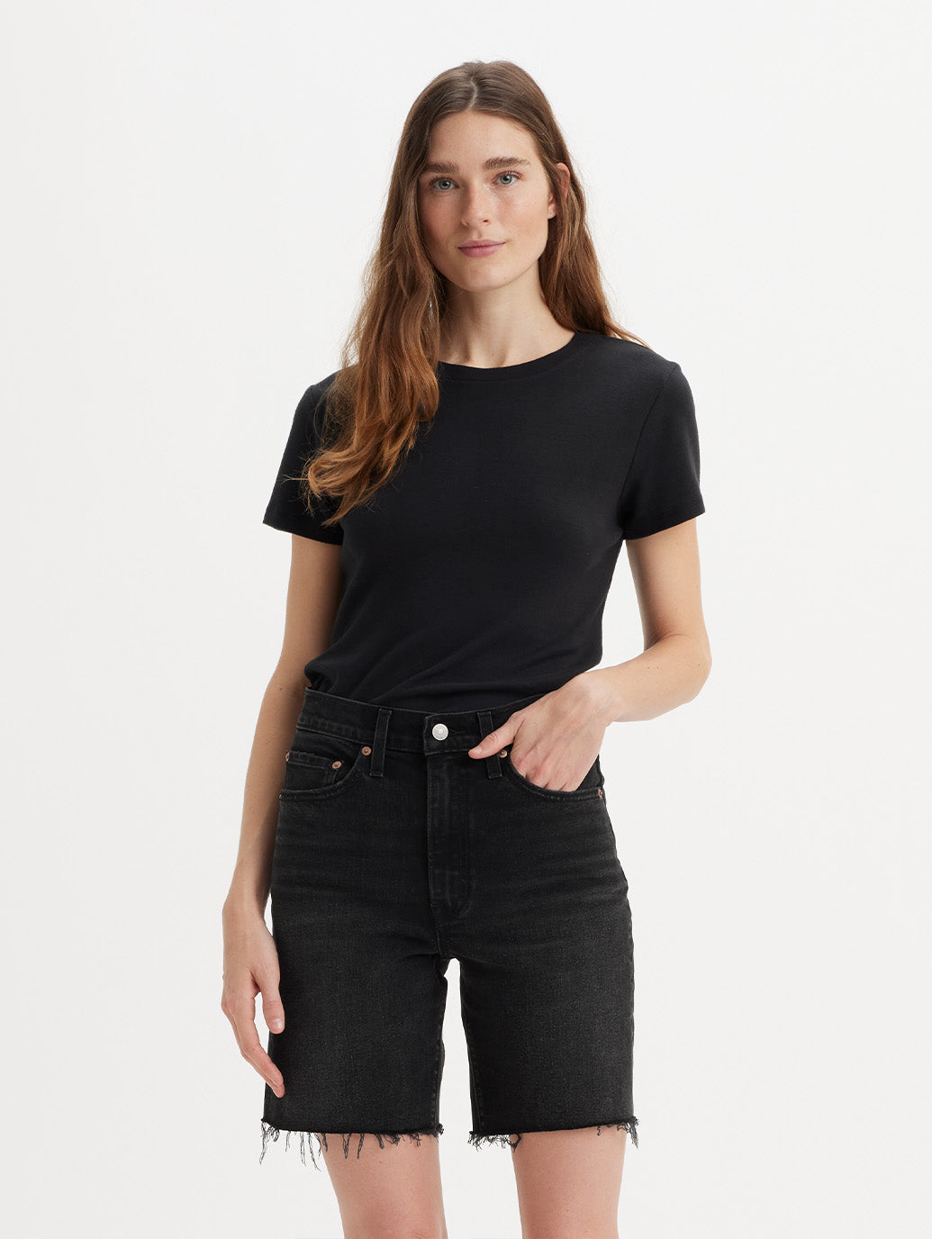 エッセンシャル Tシャツ