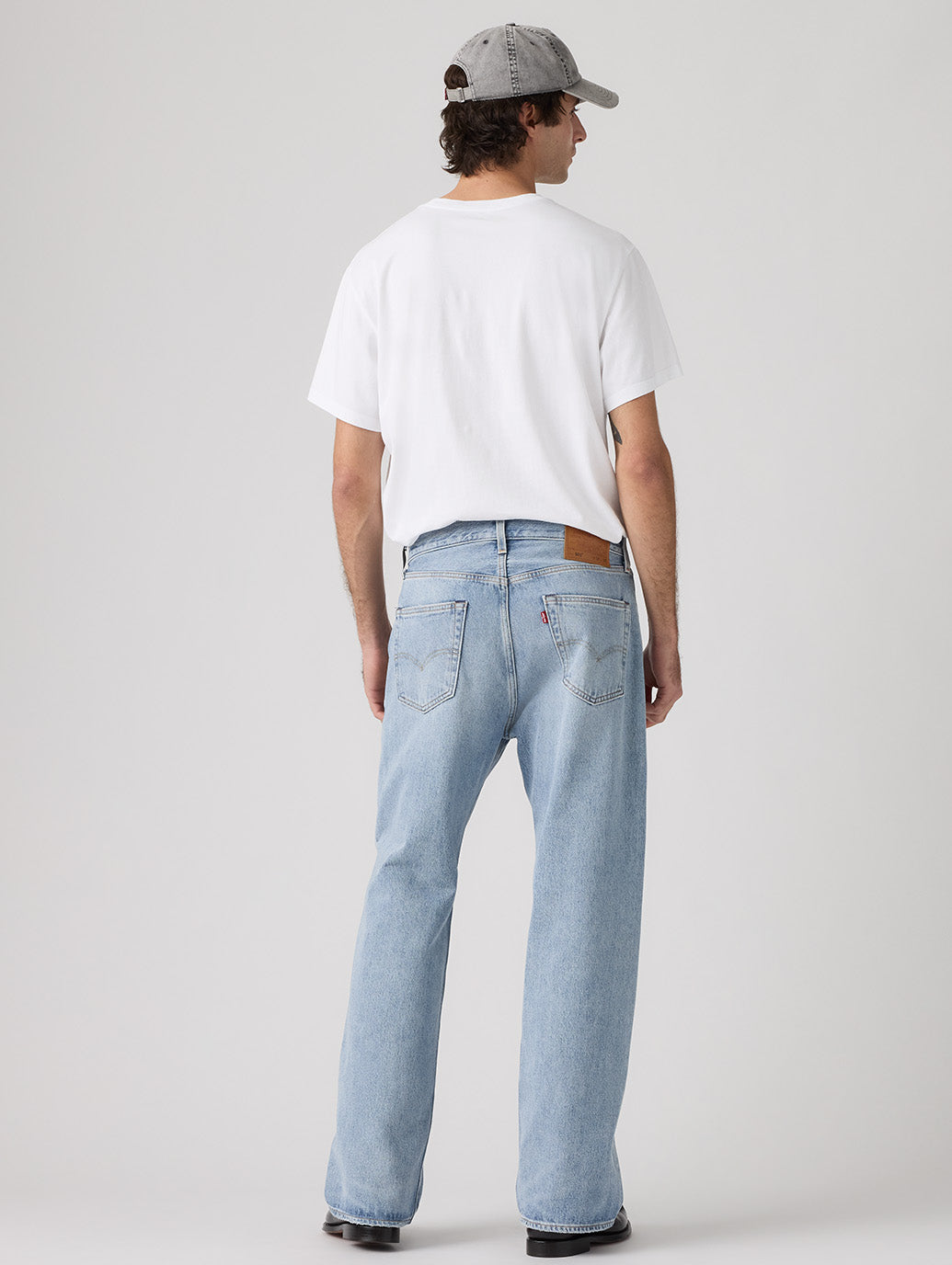 501® LOOSE ジーンズ ライトインディゴ – リーバイス®公式オンラインストア