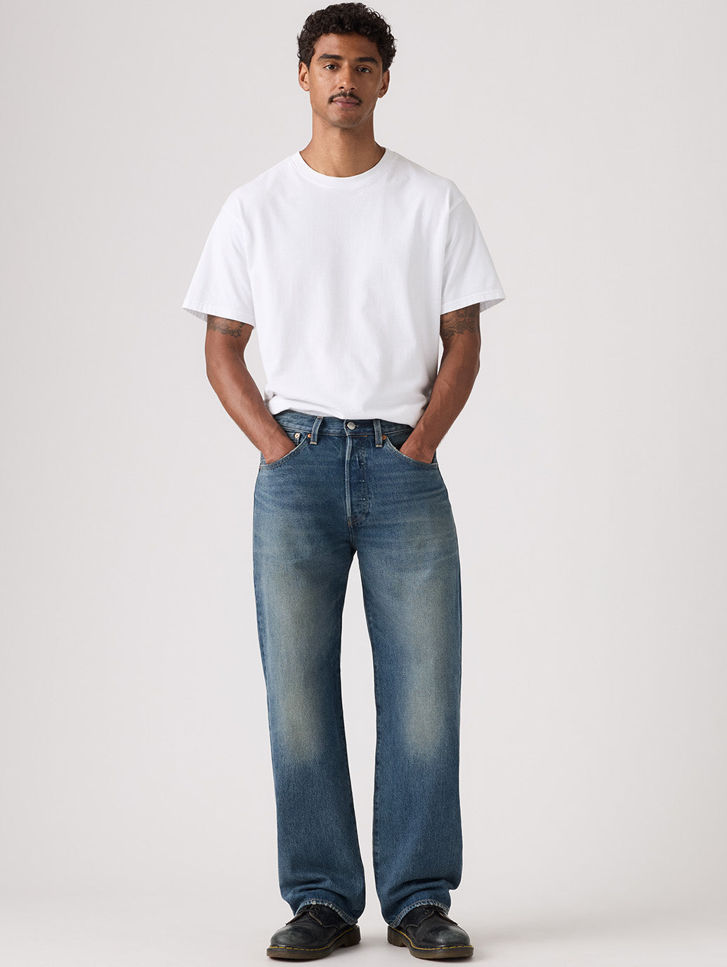 501® LOOSE ジーンズ ミディアムインディゴ – リーバイス®公式