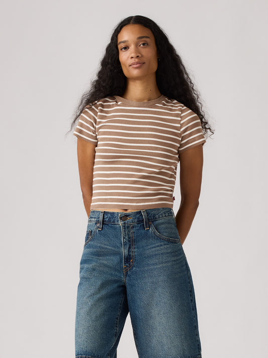 エッセンシャル スポーティ Tシャツ