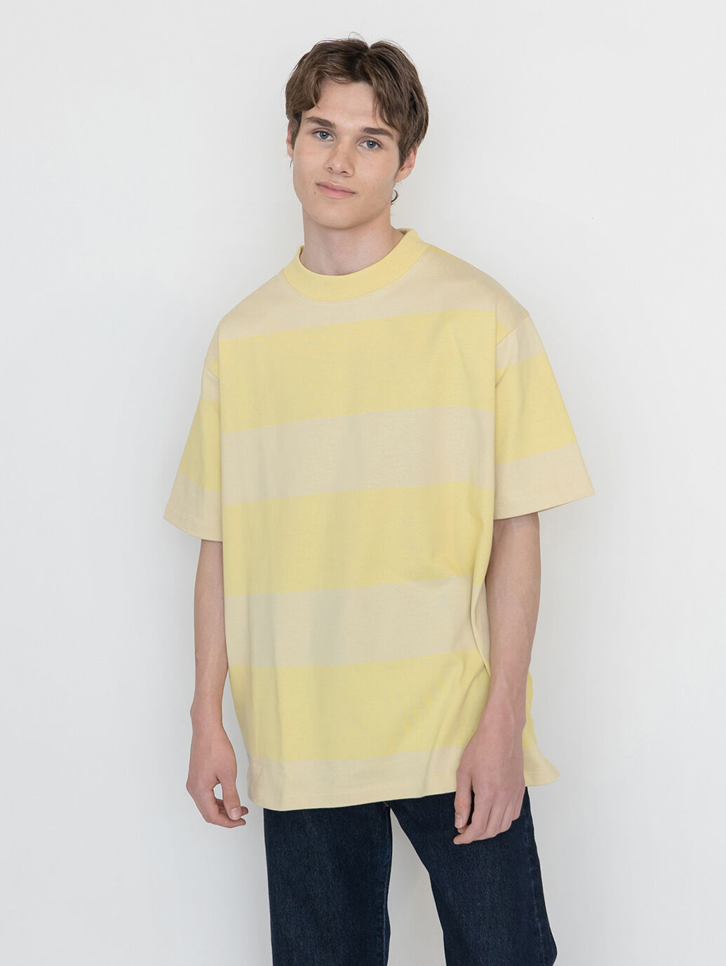 LEVI'S® MADE&CRAFTED®モックネックTシャツ MUTED LIME WIDE STRIPE 