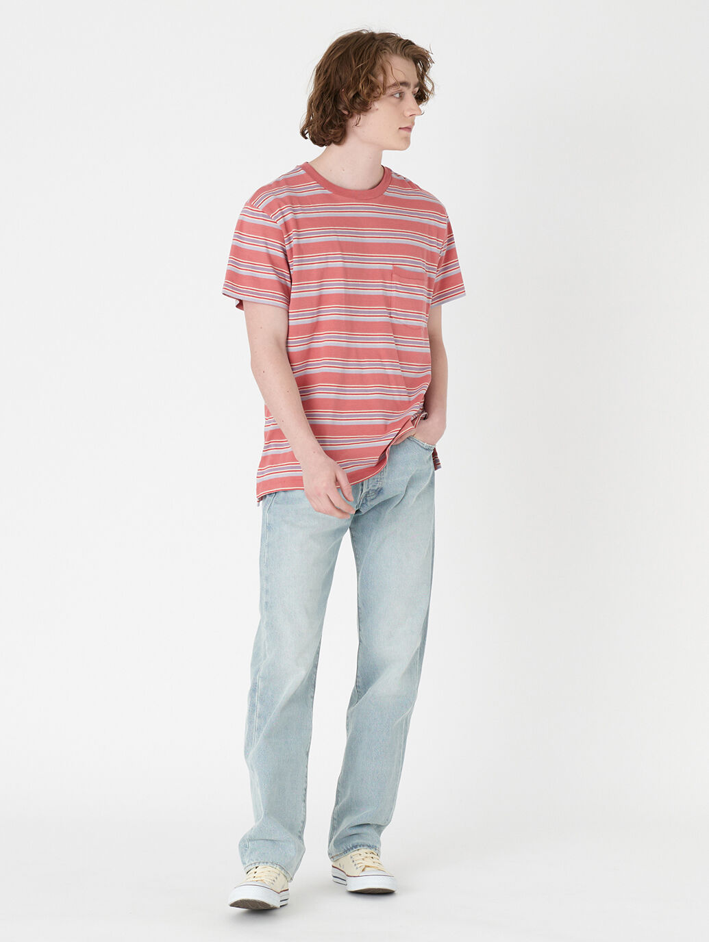 LEVI'S® VINTAGE CLOTHING 1940'S Tシャツ MARKET レッド STRIPE｜リーバイス® 公式通販