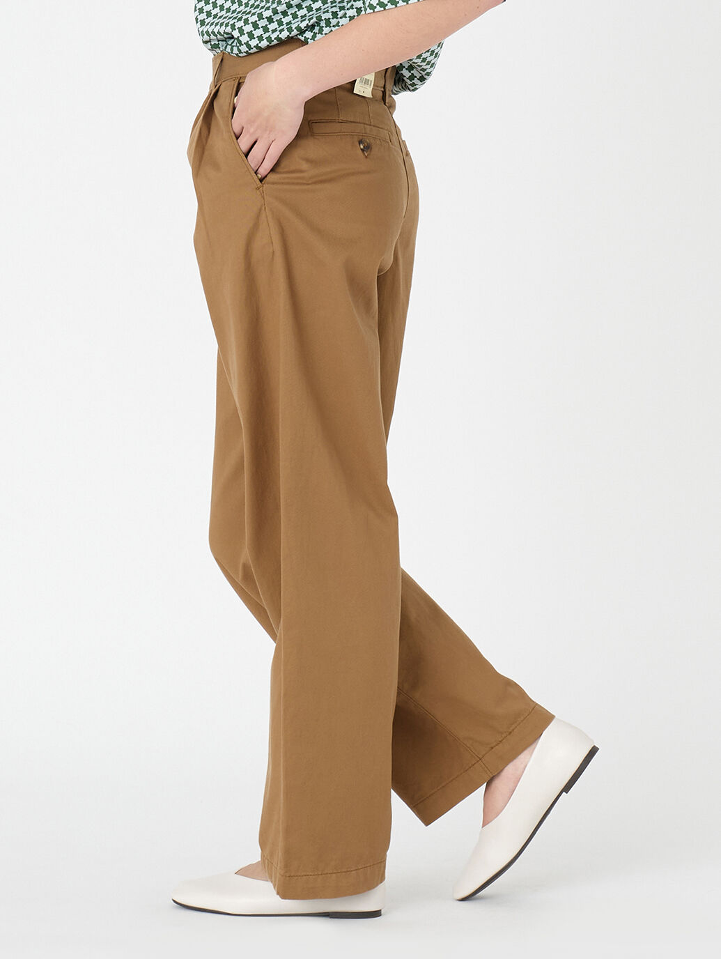 HR PLEATED BAGGY TROUSER ブラウン FOXTROT BROWN｜リーバイス® 公式通販