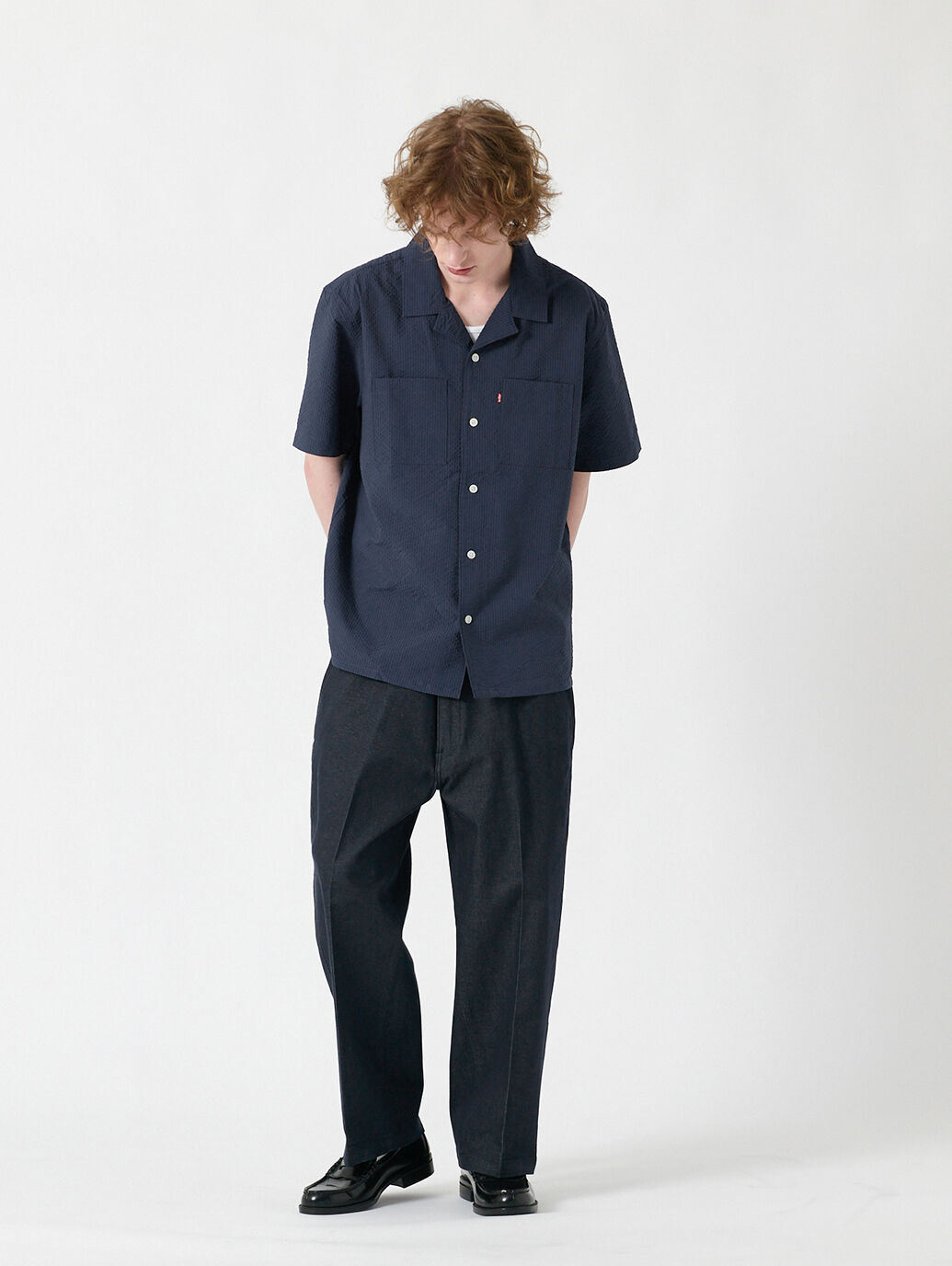 STA PREST ワイドレッグ クロップ インディゴ DENIM｜リーバイス® 公式通販