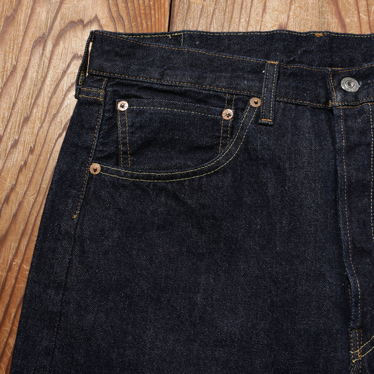 LEVI'S® VINTAGE CLOTHING 1955モデル 501® JEANS NEW RINSE 